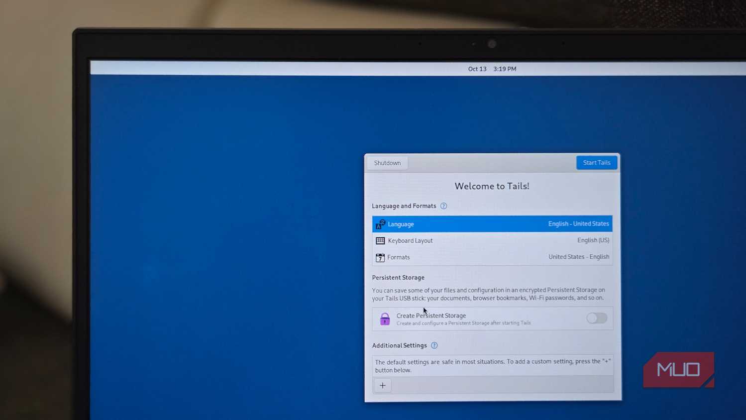 Tails OS showing persistant storage option on a HP laptop