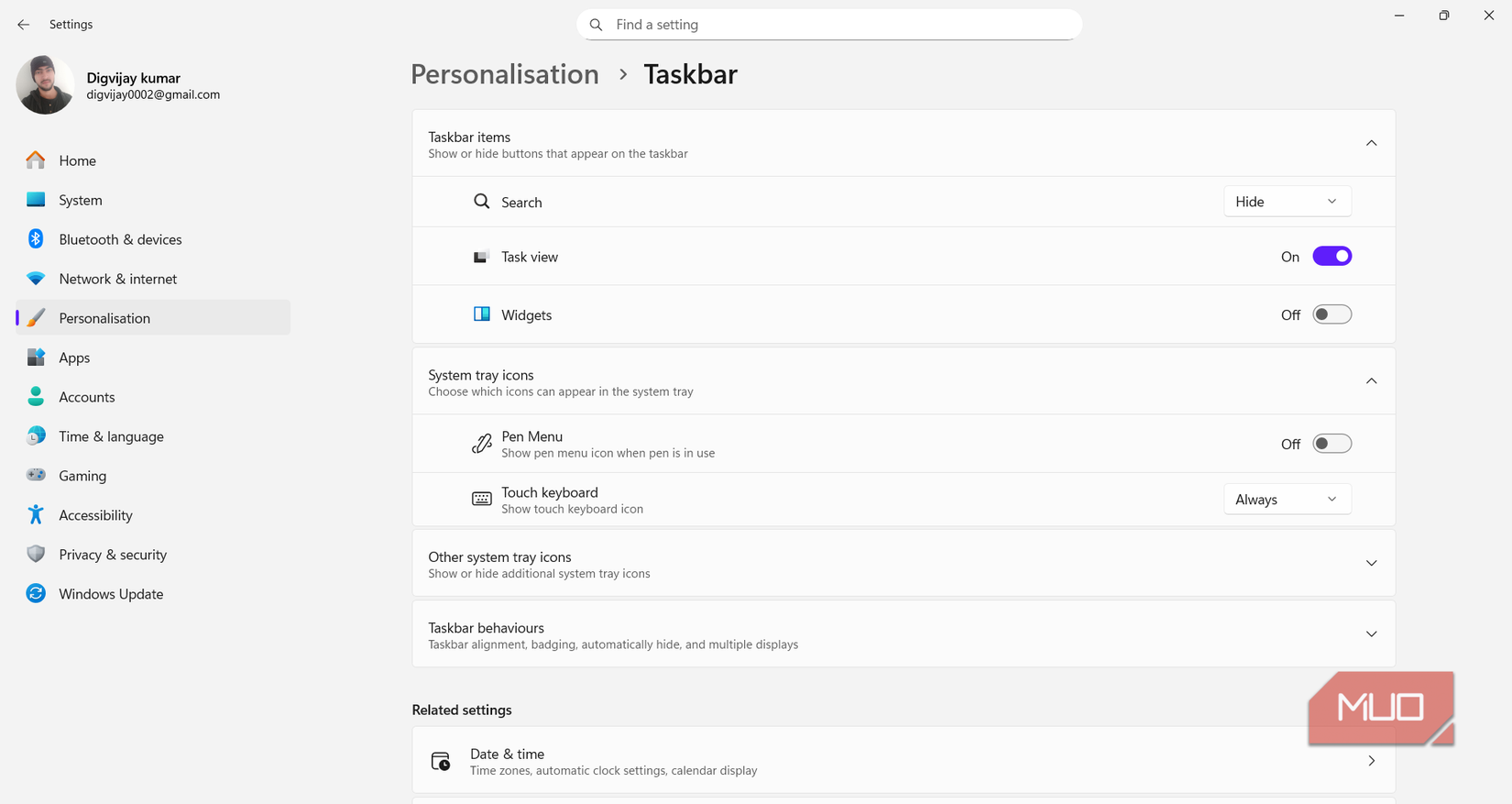 Taskbar settings in Windows 11 personalization menu
