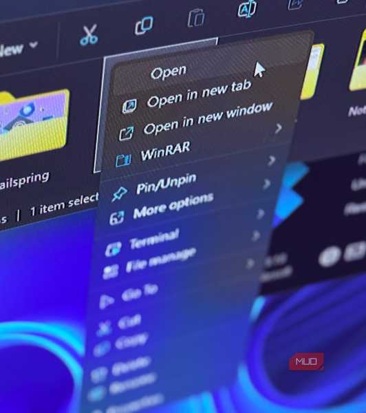 How to Add New Submenus to Windows 11’s Desktop Context Menu