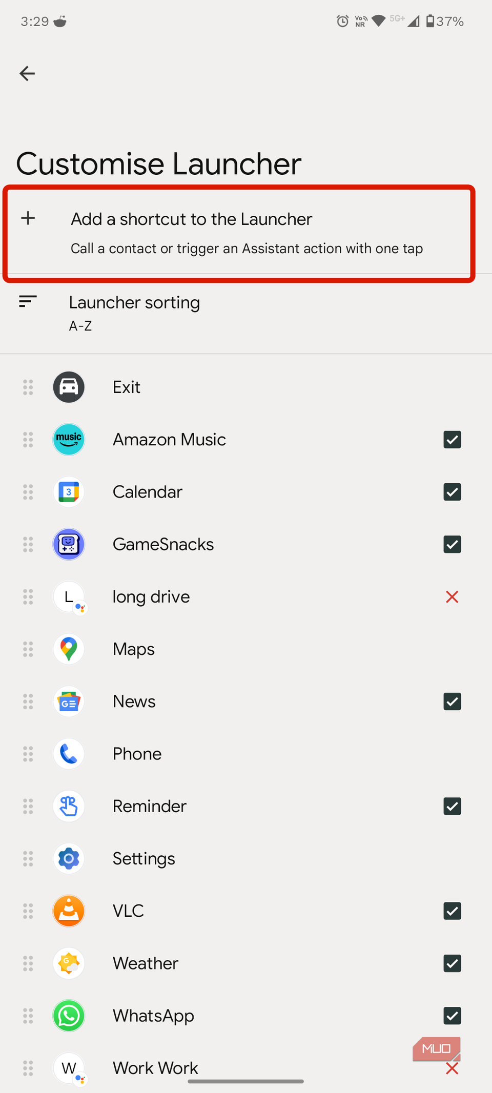 Launcher customization settings with customised shortcuts settings within Android Auto settings.