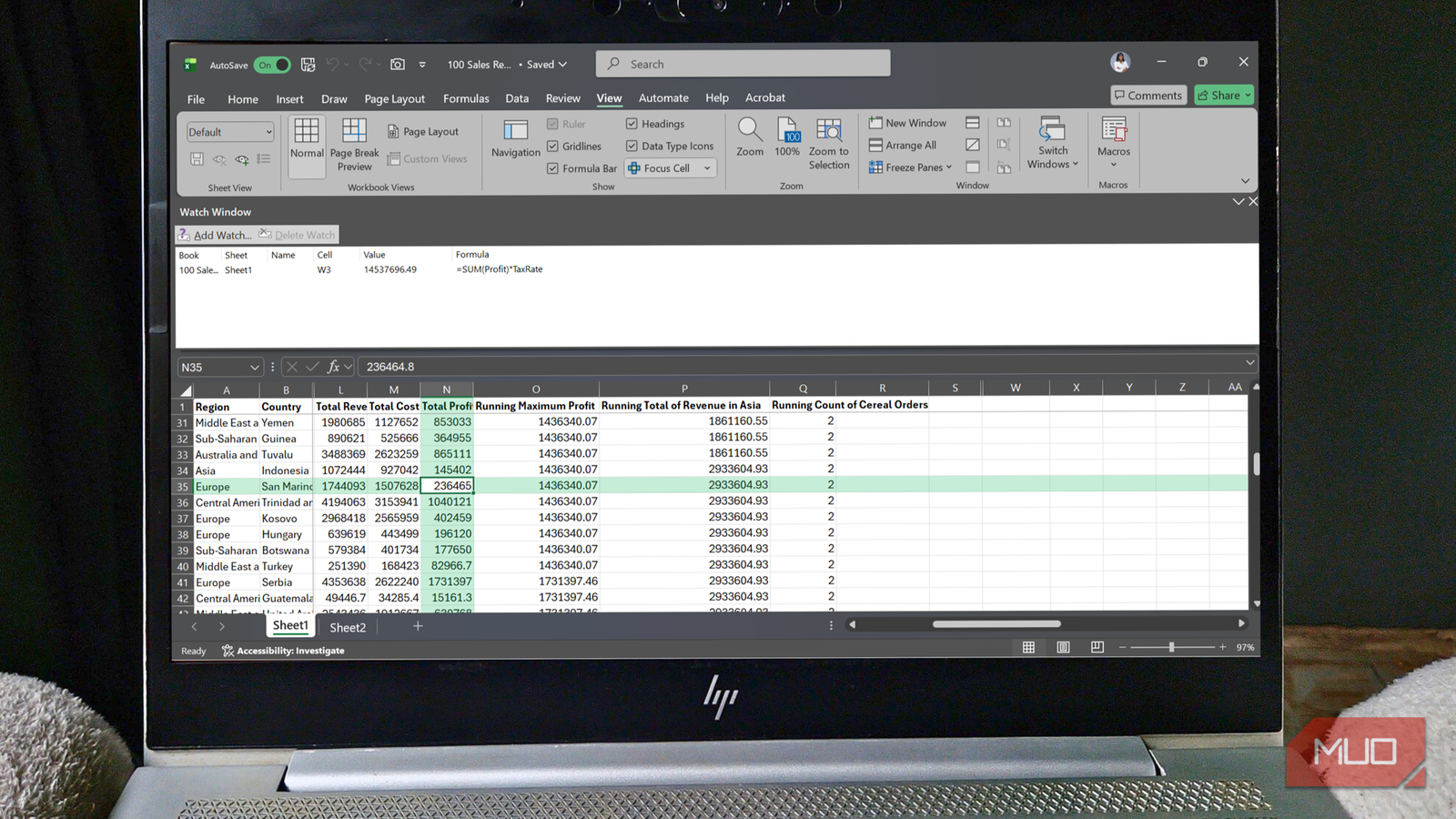 These 3 Excel views completely changed how I work with large sheets