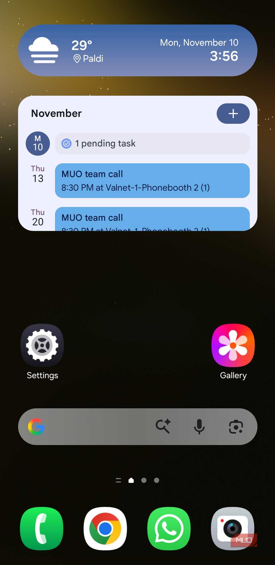 Android home screen with weather and calendar widgets