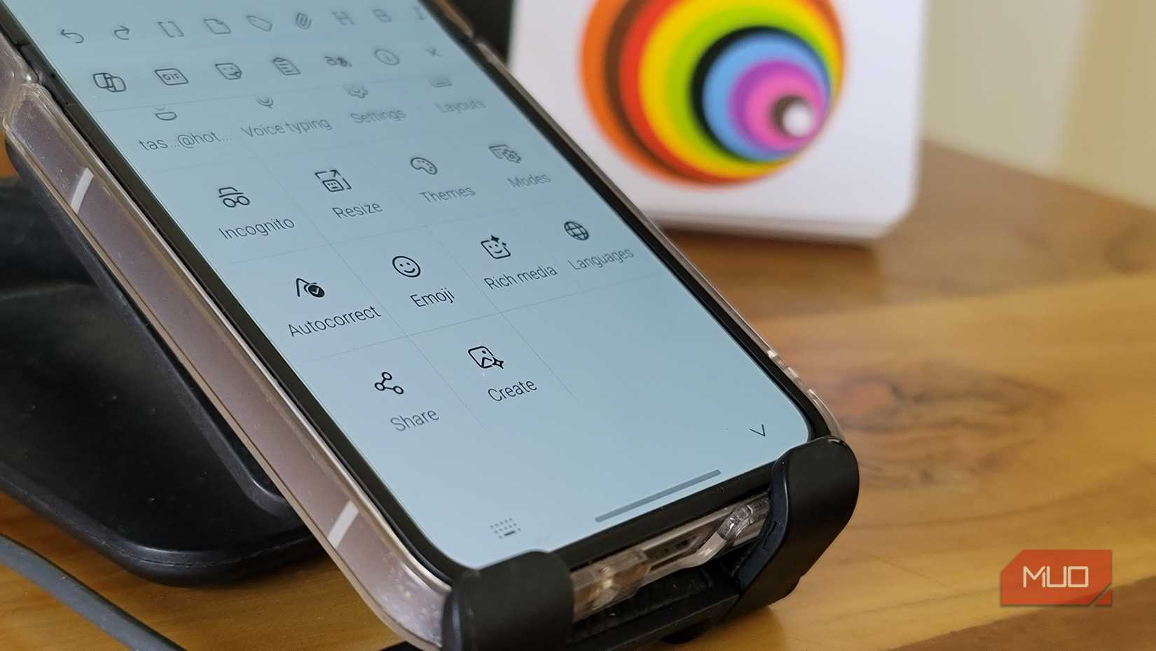 Autcorrect option in SwiftKey keyboard open in Galaxy Z Flip 6