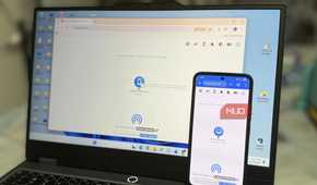 Laptop and Android phone showing pairdrop