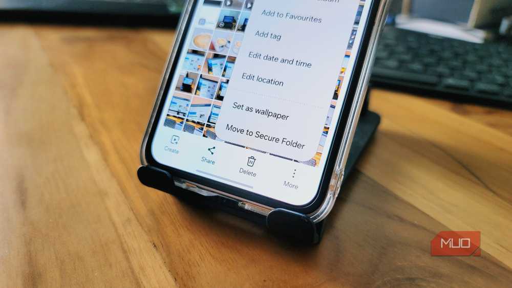 Moving files to Secure Folder via the Gallery app on Samsung