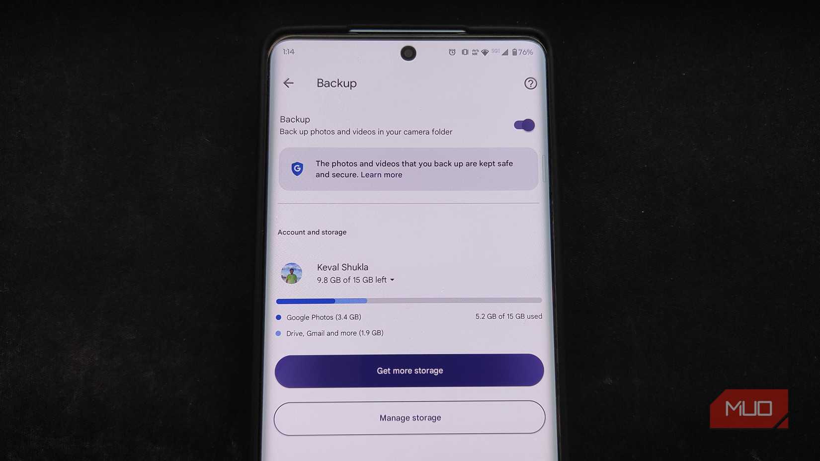 Google Photos storage and backup settings on Android.