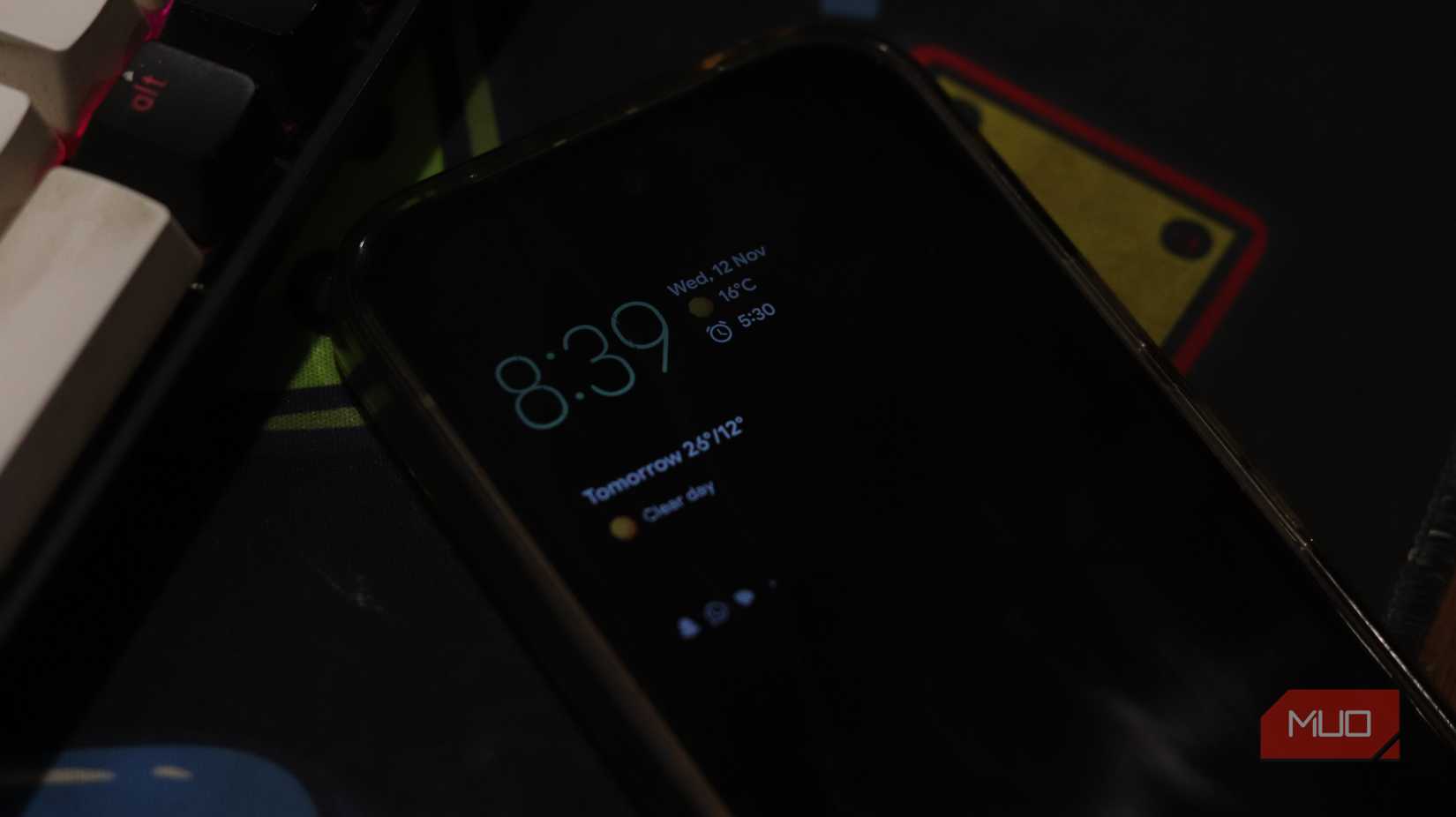 Pixel 9a always display showing time.