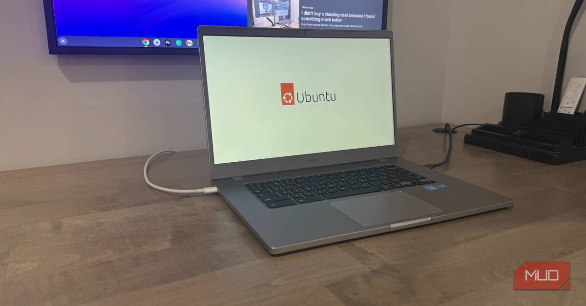 I replaced GNOME with the new COSMIC, and it feels like the future