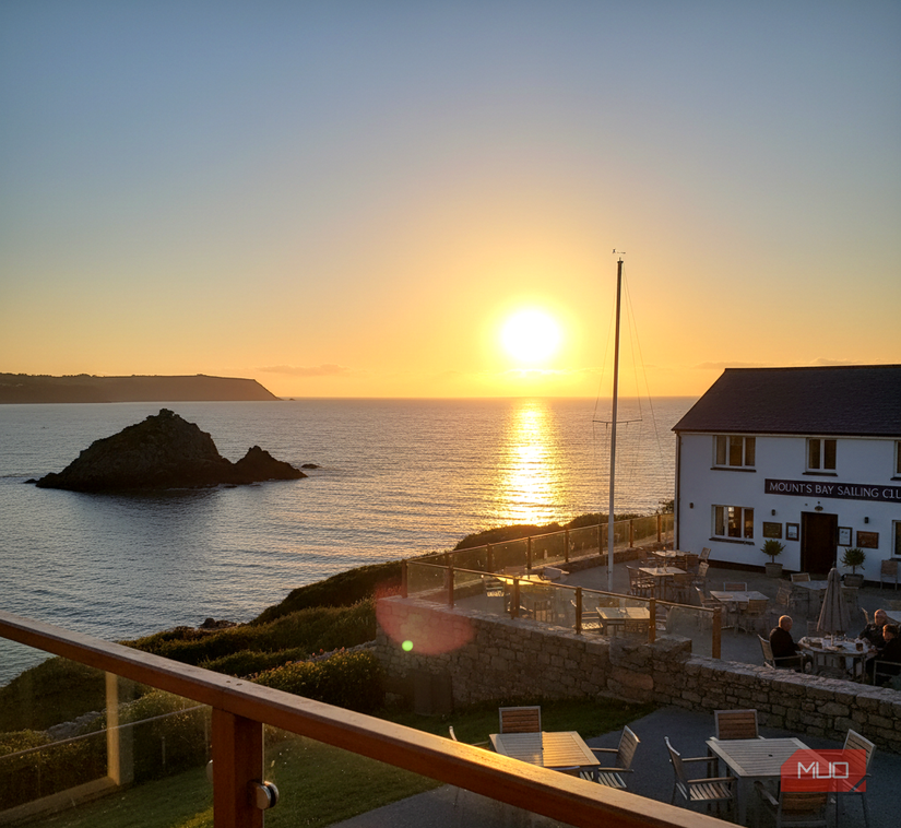 sunset over sea mounts bay cornwall.