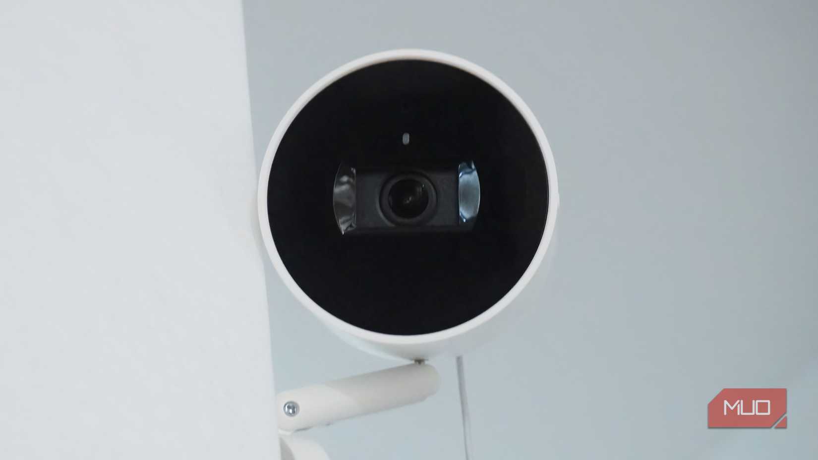 The Tapo C125 with the shutter open.