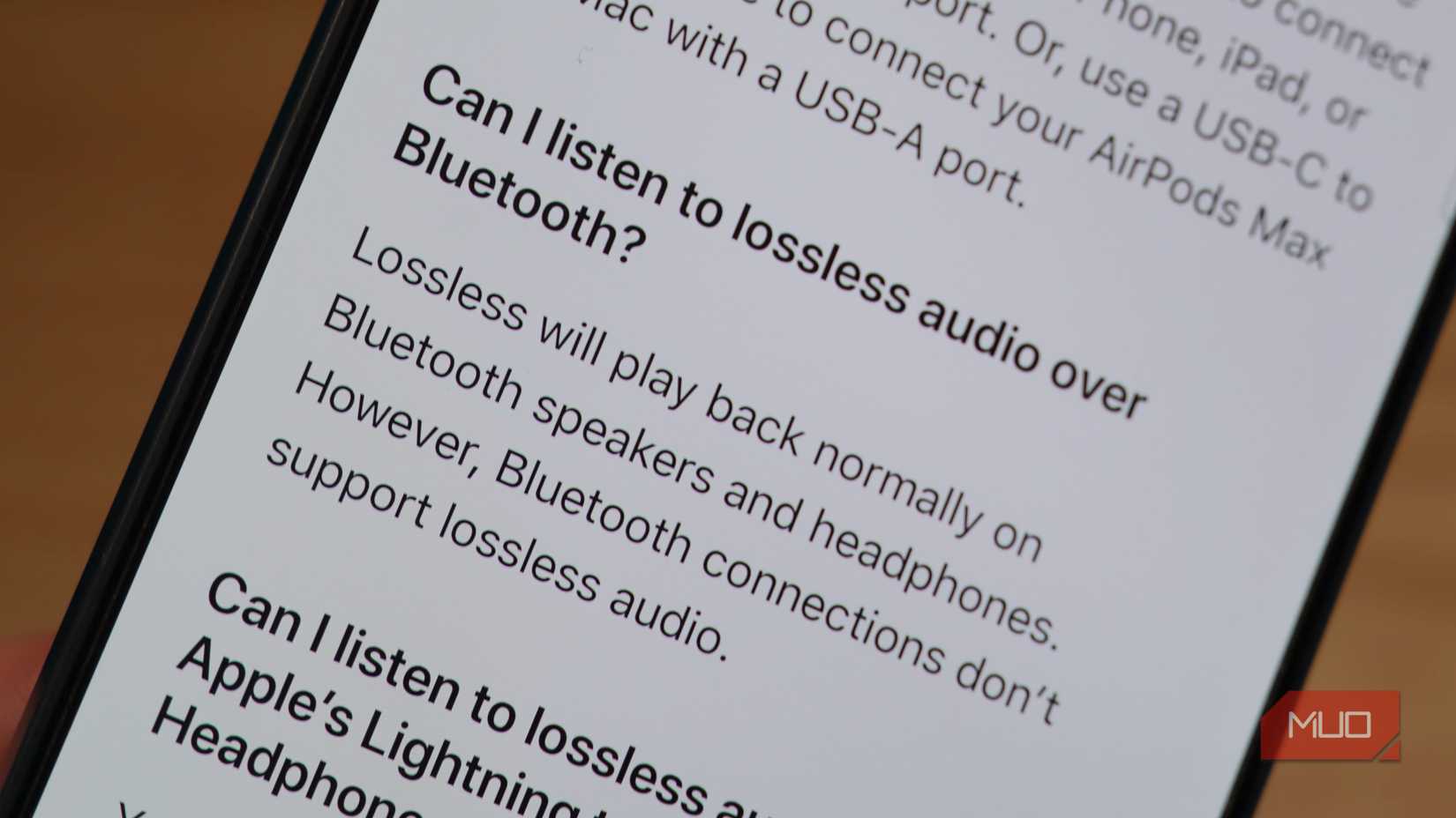 Apple Music's Bluetooth lossless disclaimer.