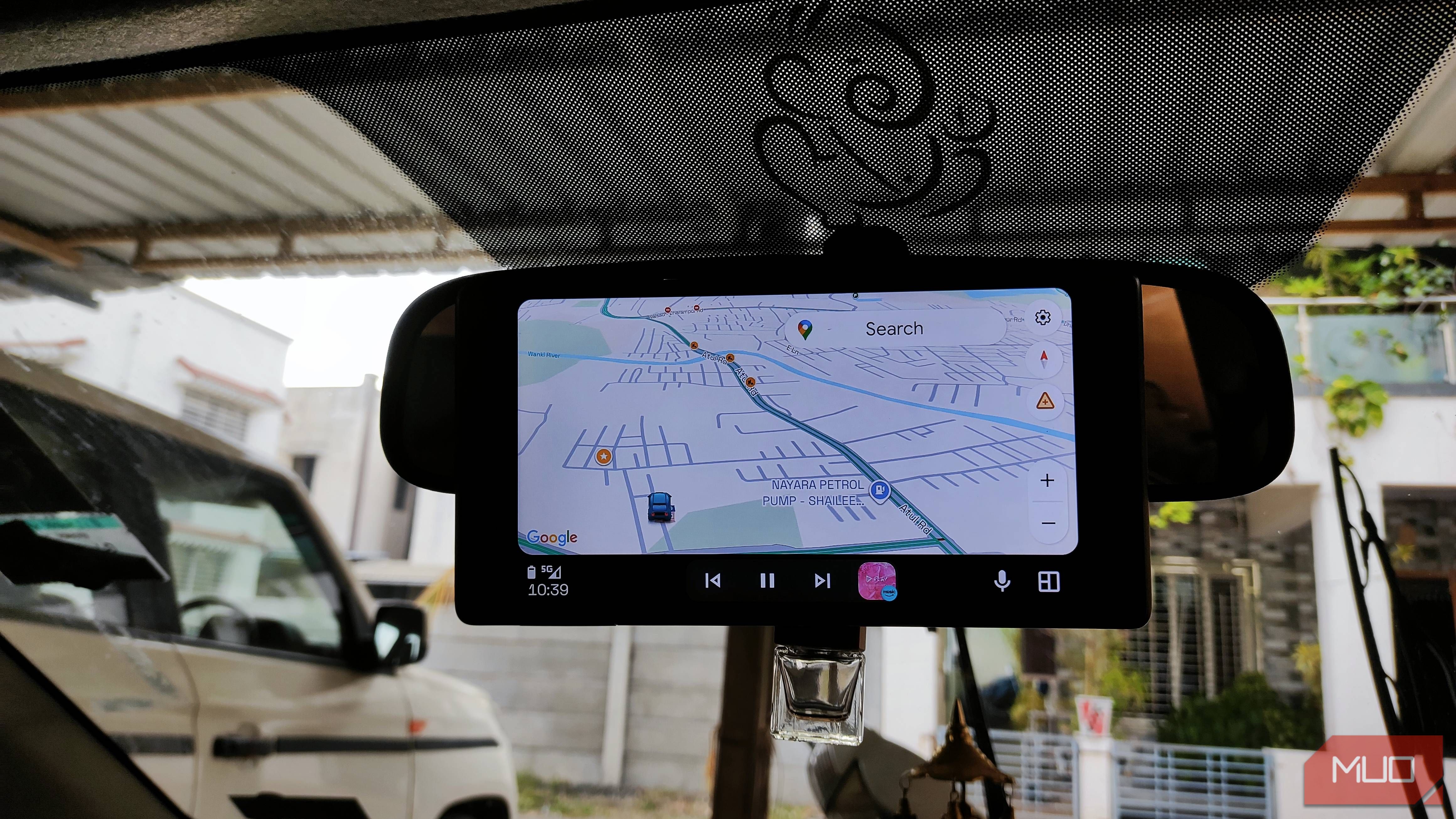 I didn’t buy a new car stereo — I just used this app on an old Android ...