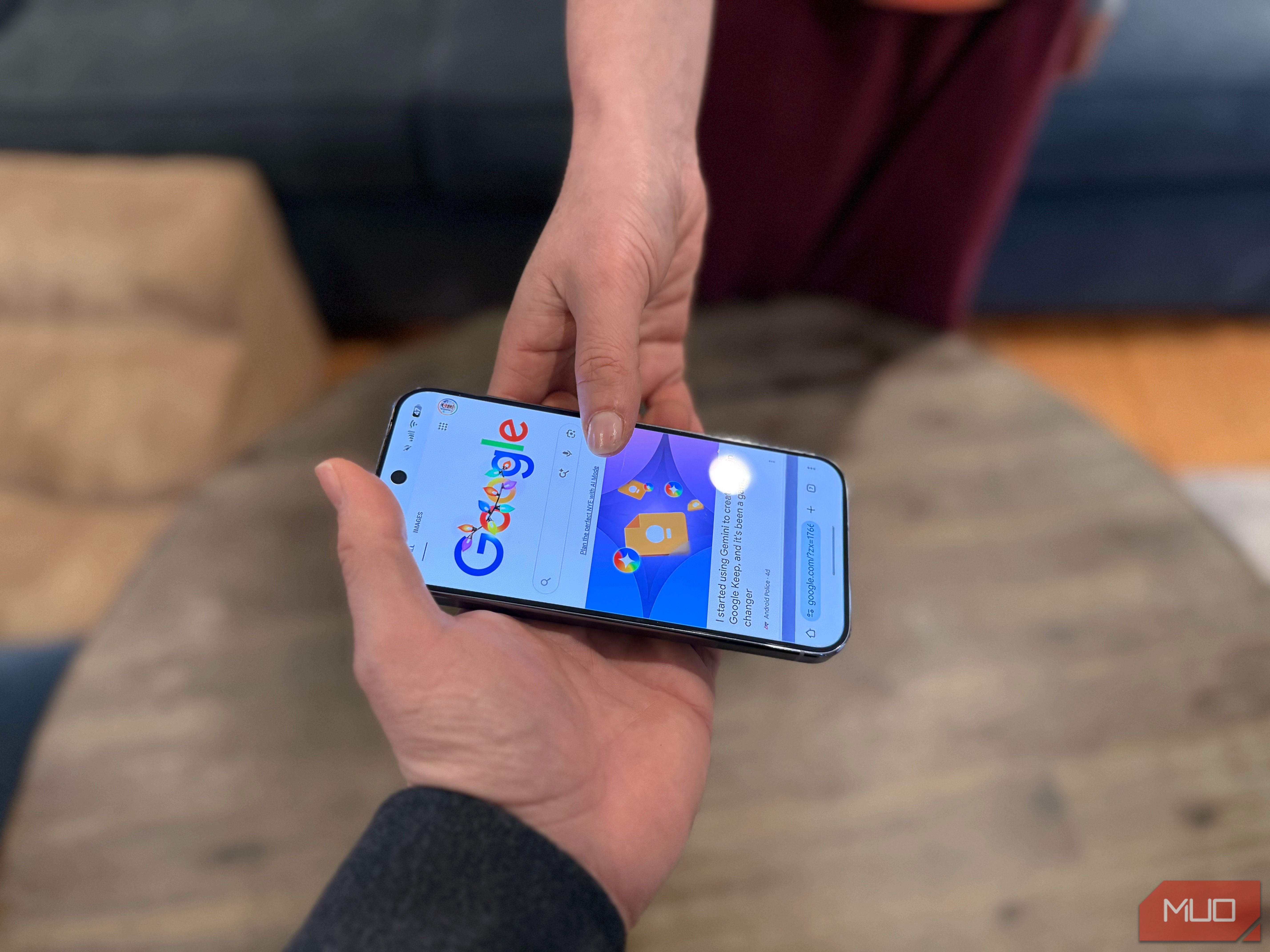 Never hand your phone to someone without using this hidden security trick