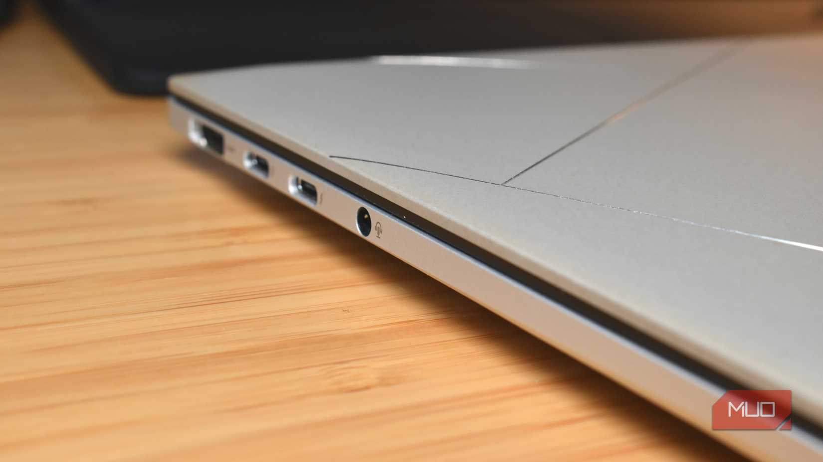 asus zenbook s14 2025 closed thickness-1