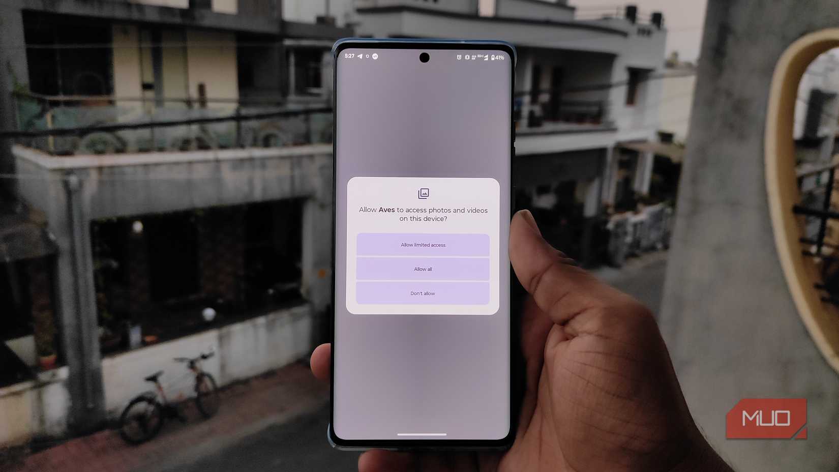 Aves gallery app gallery permission request popup.