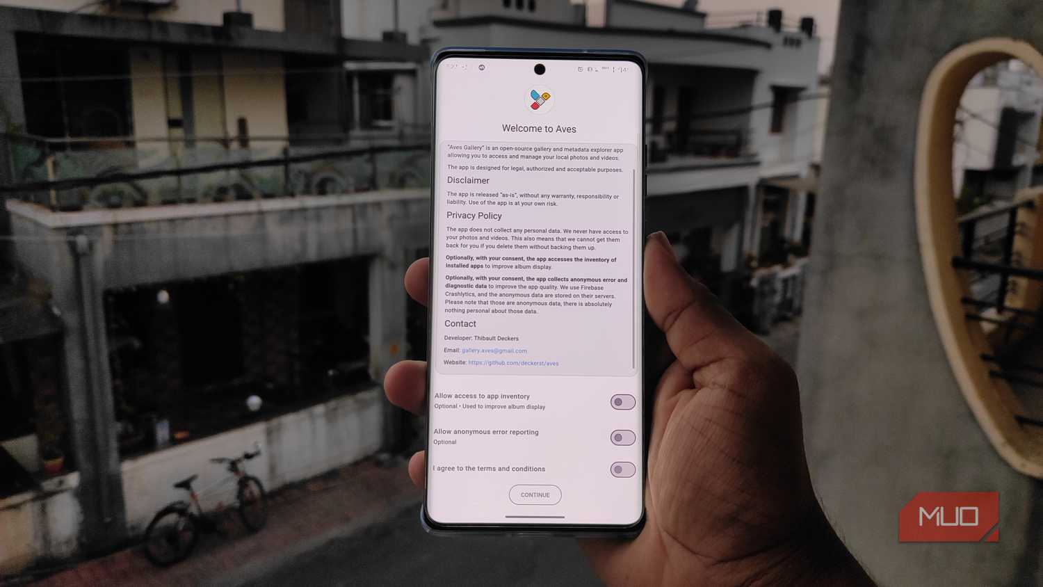 Aves Gallery welcome screen.
