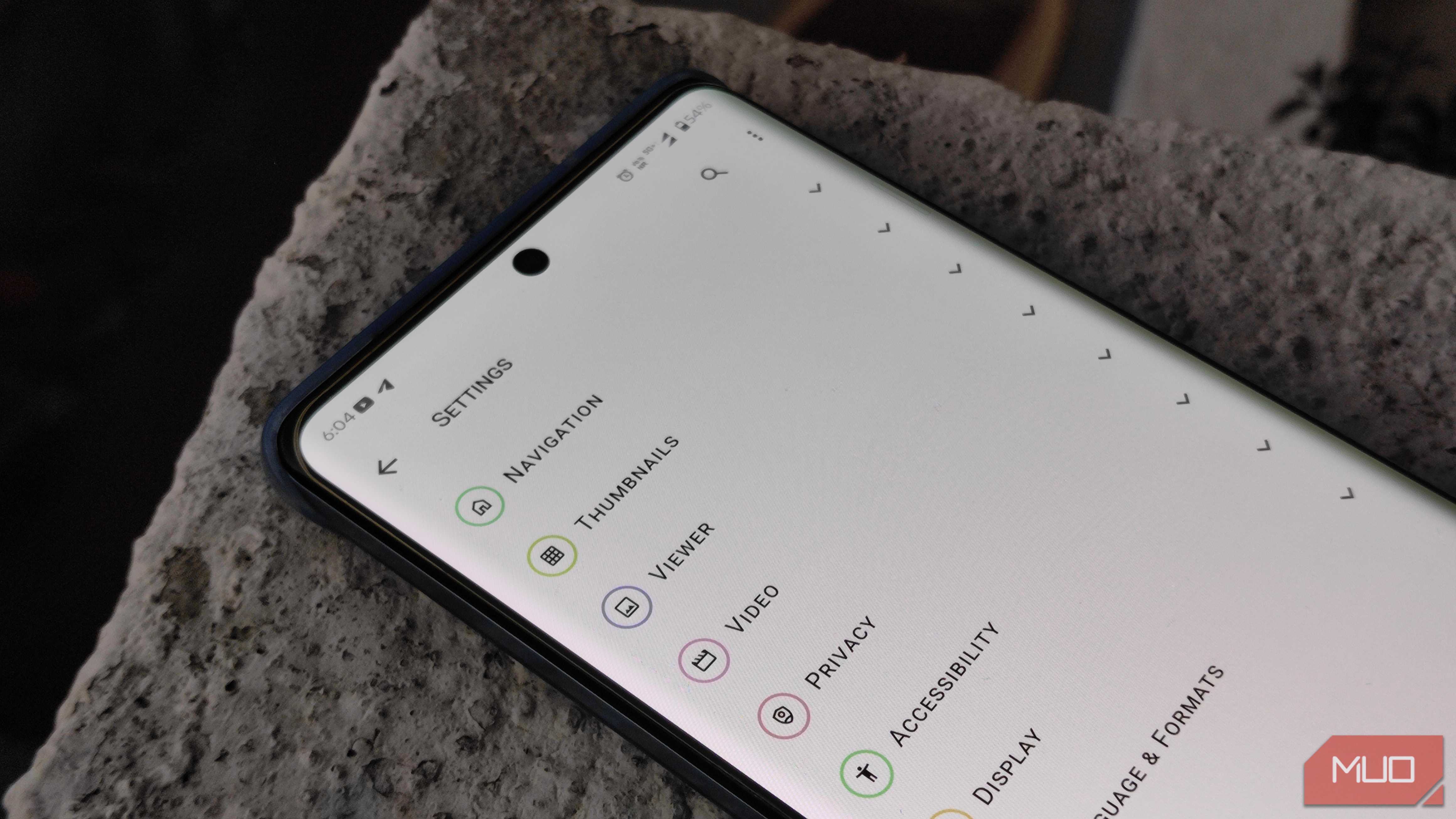 Aves gallery app settings page.