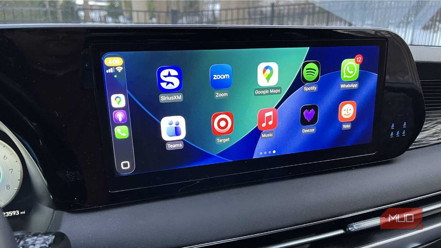 A screen with mainly music apps in Carplay
