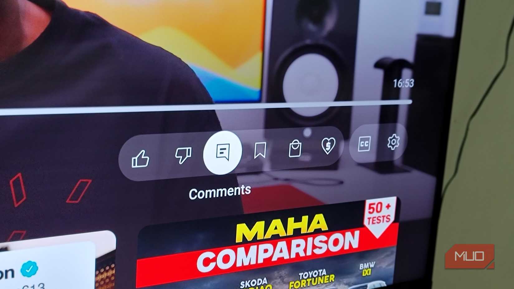 Commets icon higlighted in the YouTube app on TV