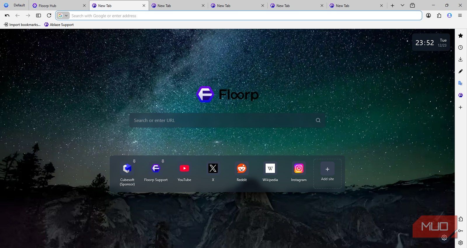 I switched to this Japanese Firefox fork and it's the customizable