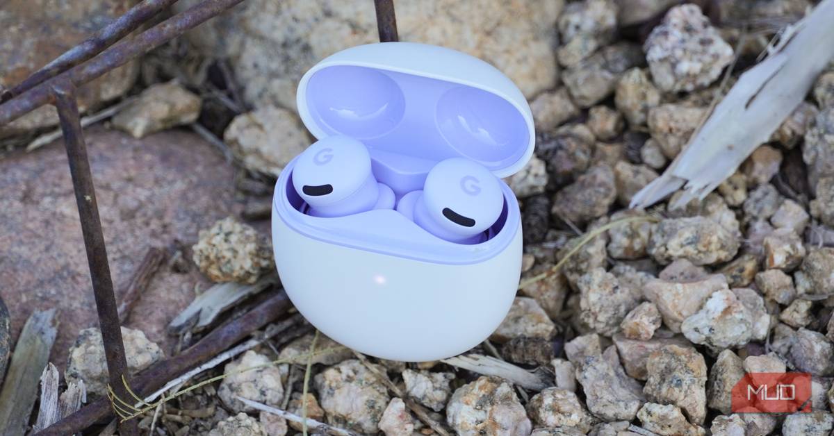 makeuseof.com - Brady Snyder - These 5 underrated Pixel Buds features instantly made mine better