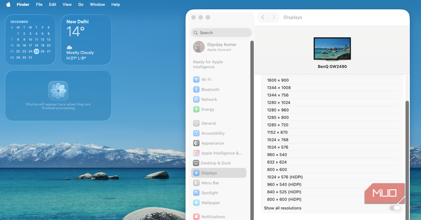 macOS display settings with full resolution list