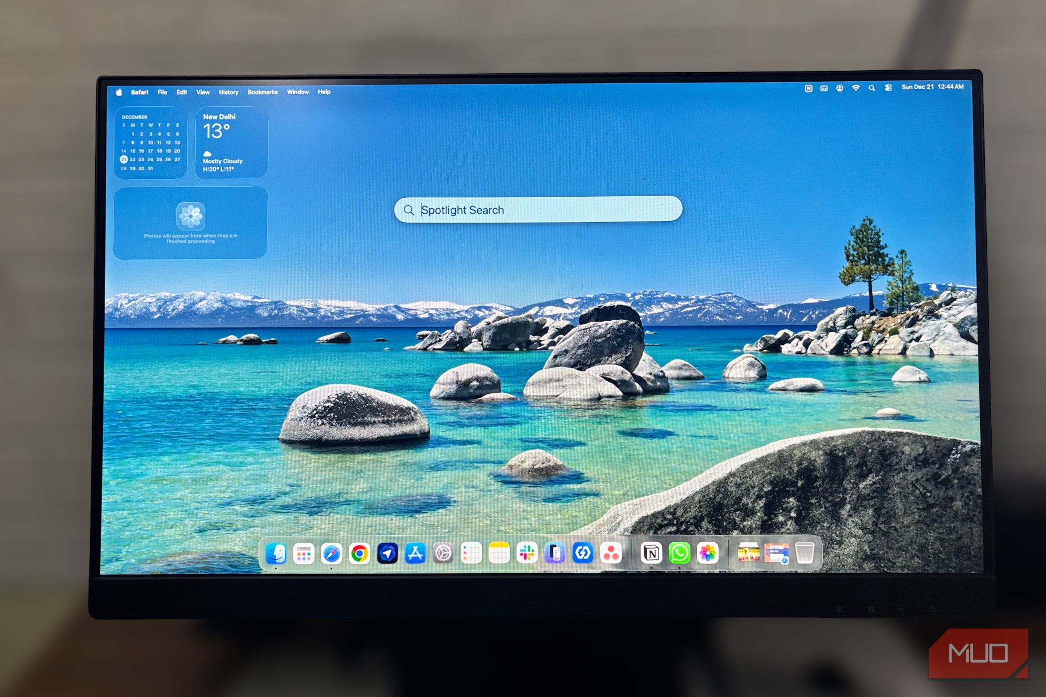 美品♪Mac mini 【Designソフト・Microsoft Office】 Microsoft has launched a computer almost identical to the Mac mini