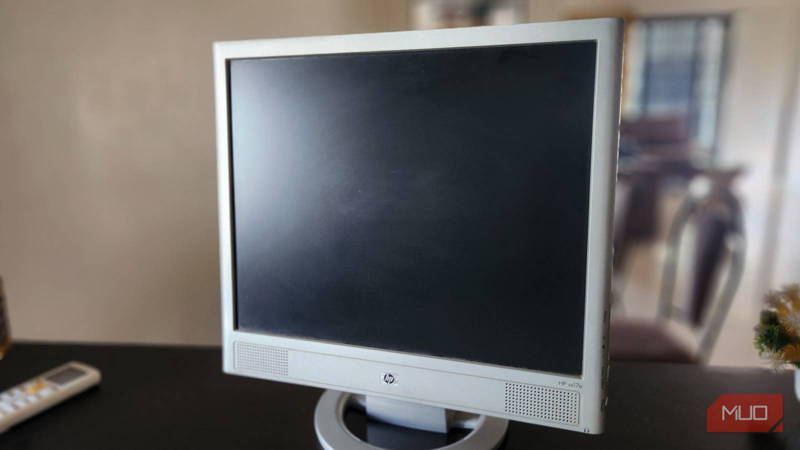 5 surprisingly useful ways to repurpose an old monitor