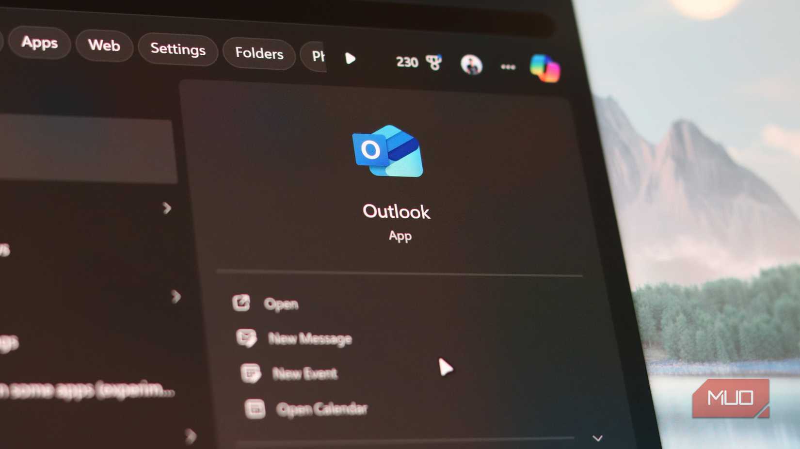 উইন্ডোজ অনুসন্ধান ফলাফলে আউটলুক ইমেল ক্লায়েন্ট।