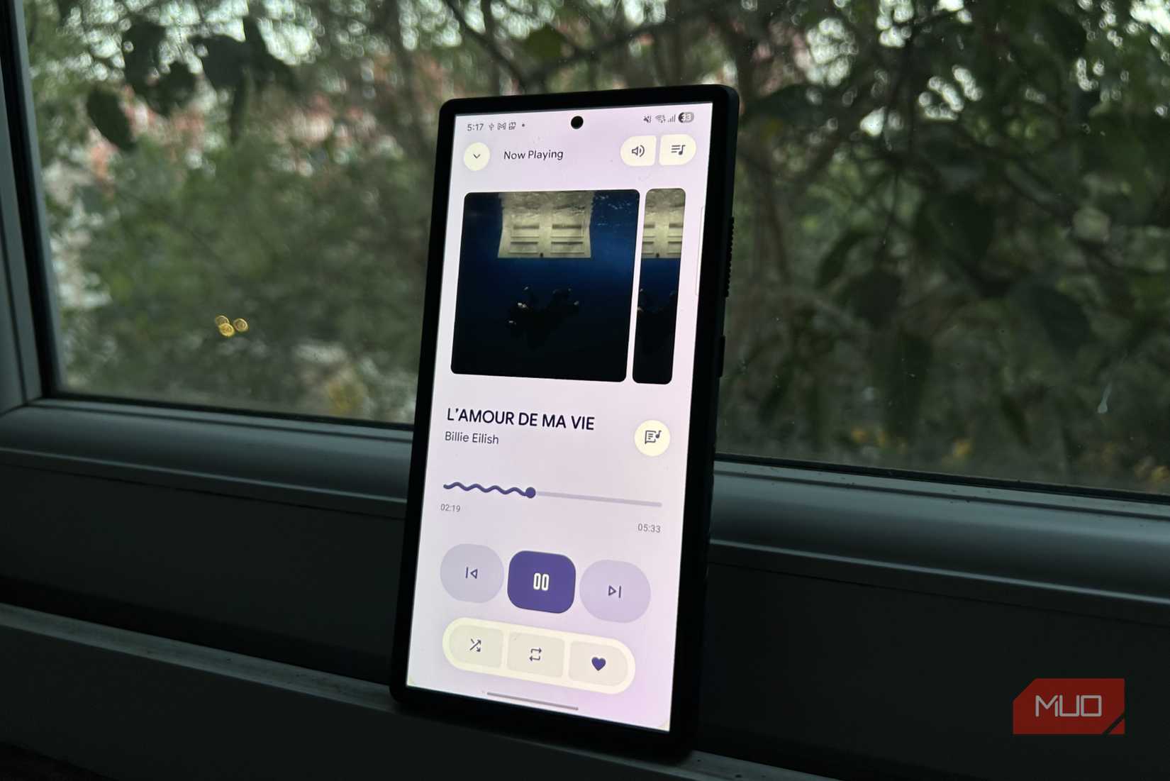 PixelPlay playing a song