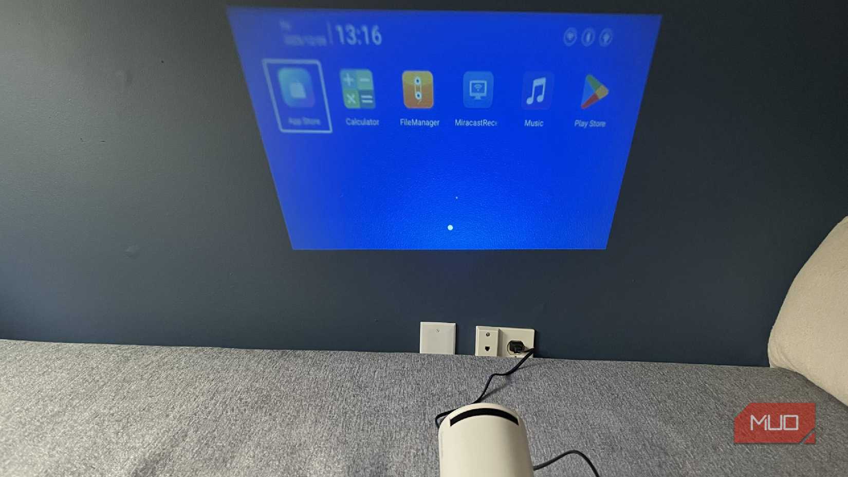 The menu on the Magcubic Auto Keystone Mini Portable Projector