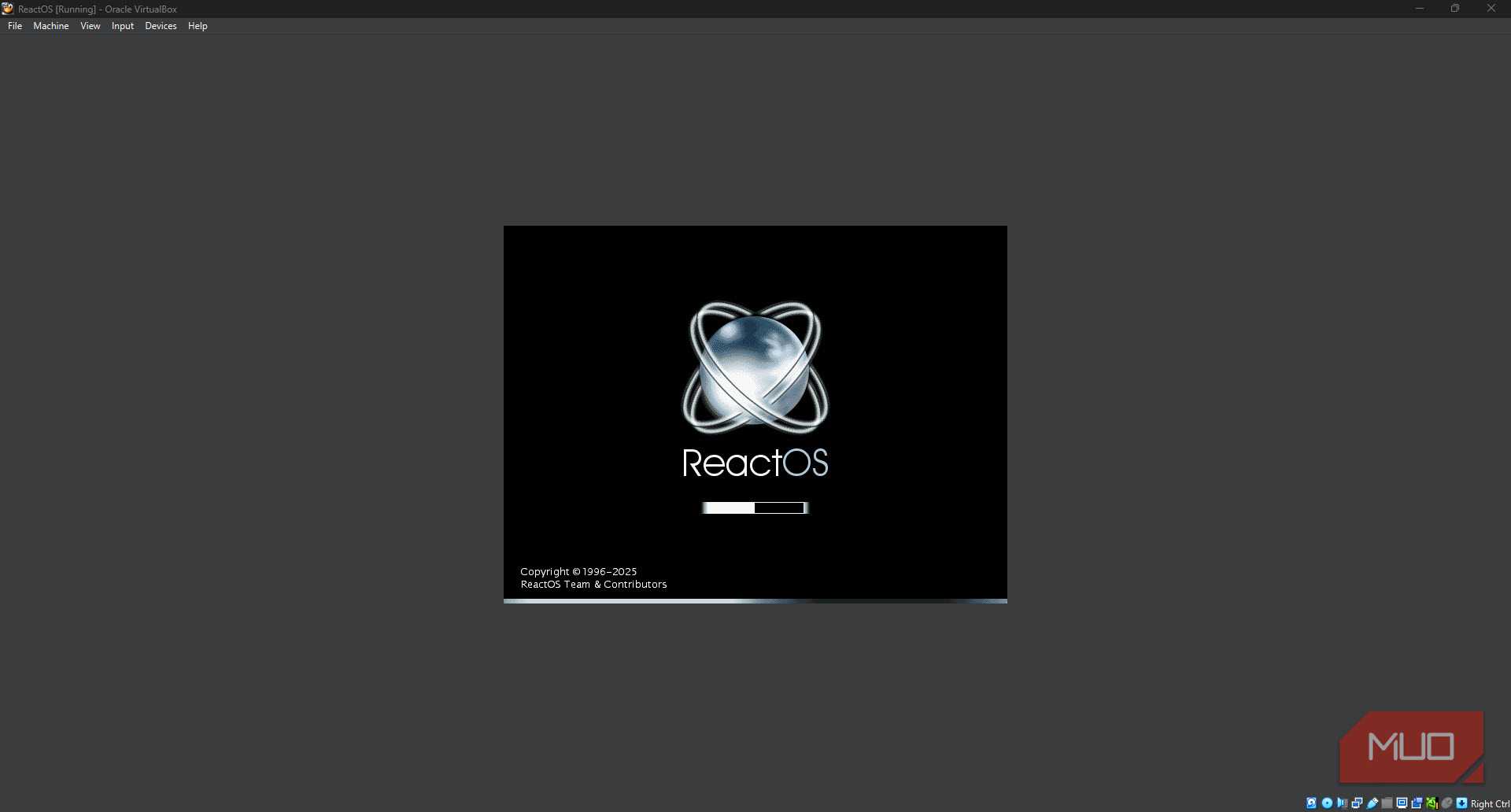 ReactOS boot screen.