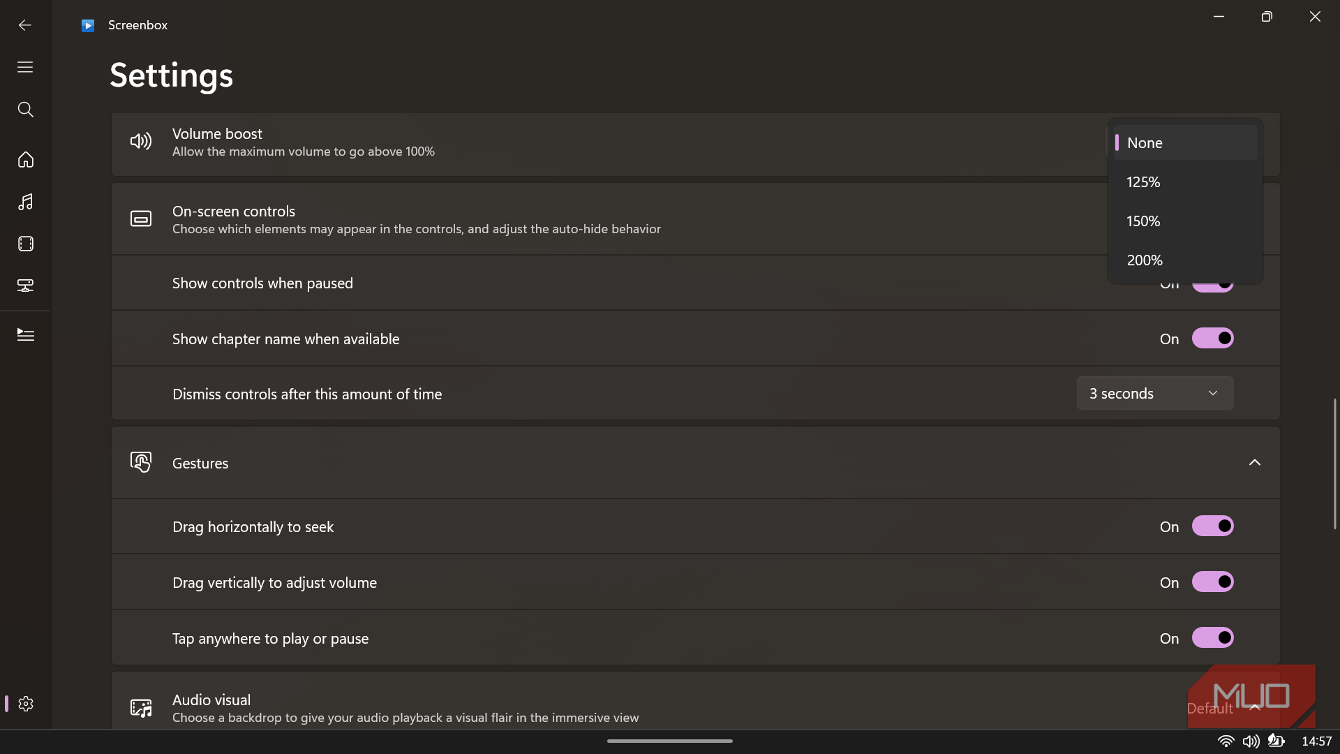 Screenbox settings menu displaying configuration options for volume boost, on-screen controls, and touch gestures.
