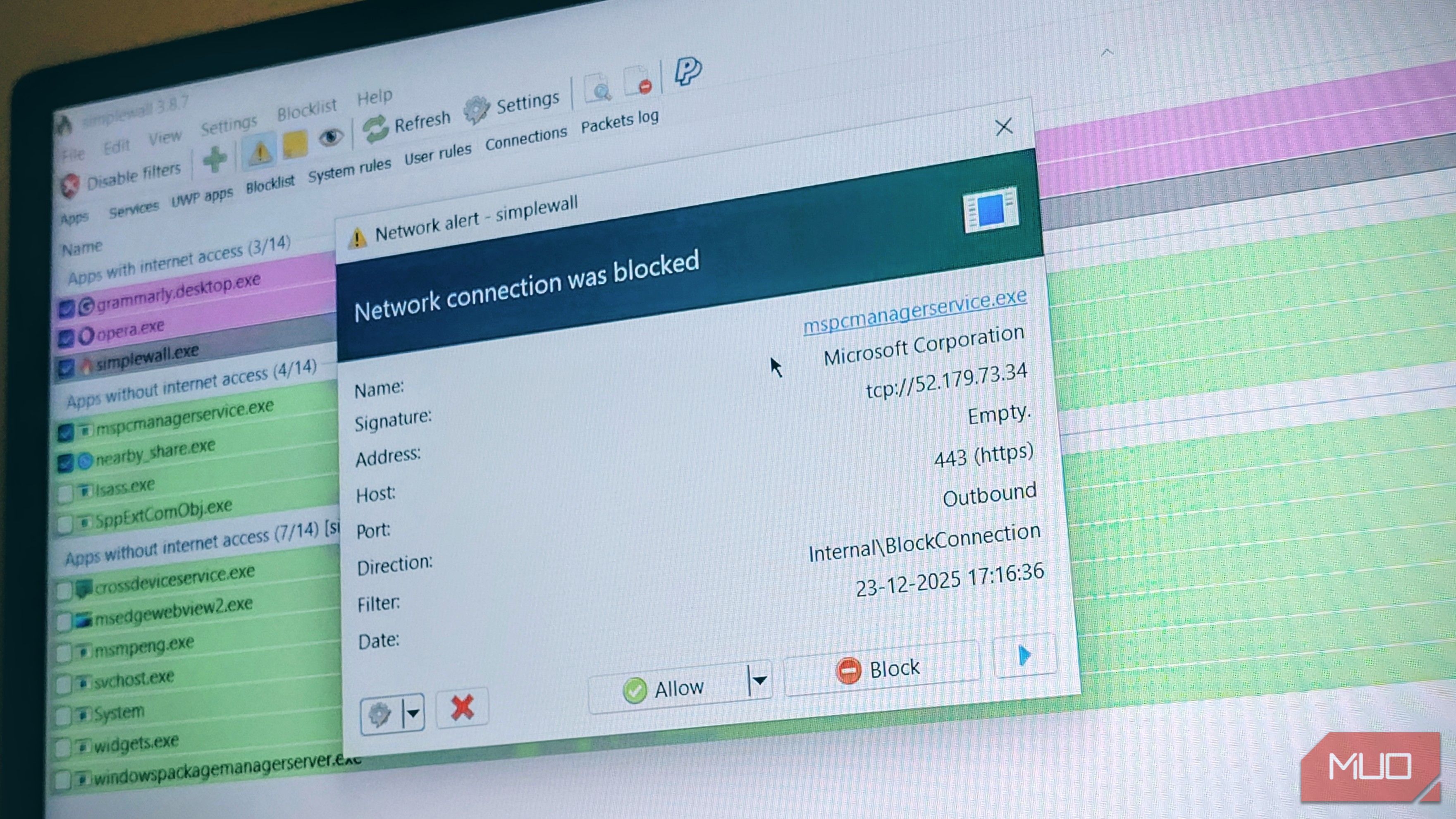 Simplewall running on Windows PC with a popup of blocked app.