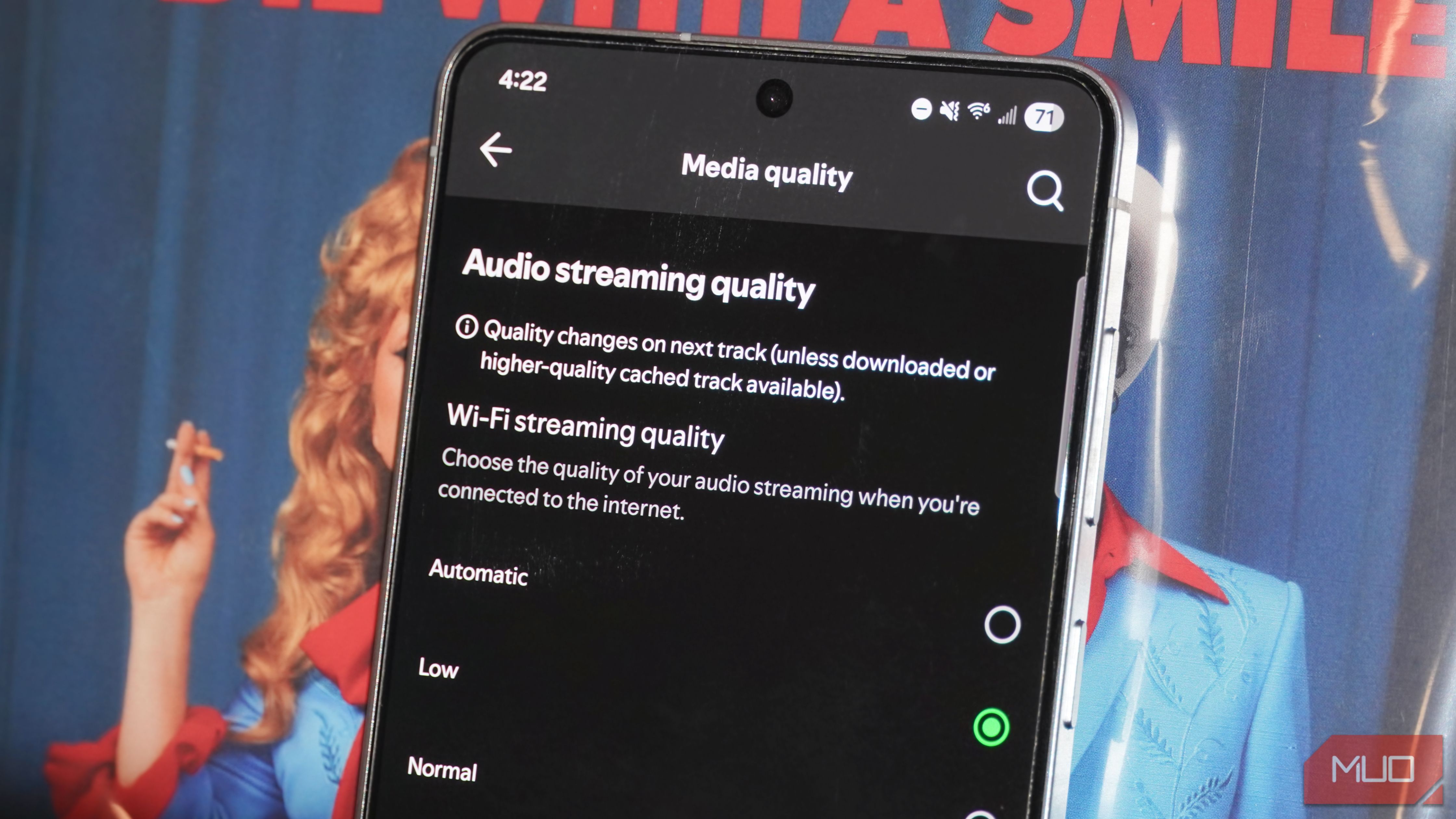 Spotify streaming quality settings on an Android phone.