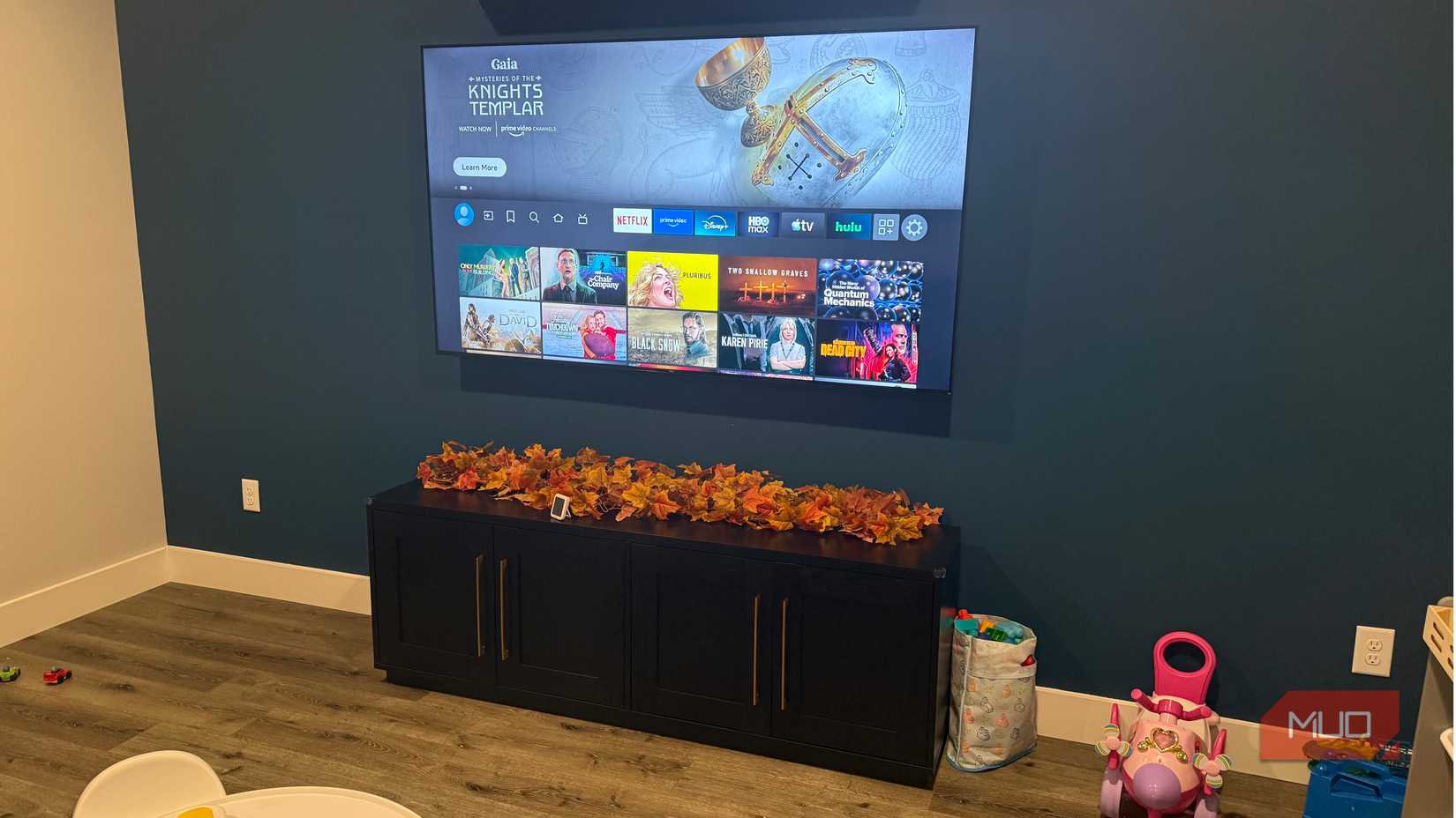 tcl amazon fire tv on wall