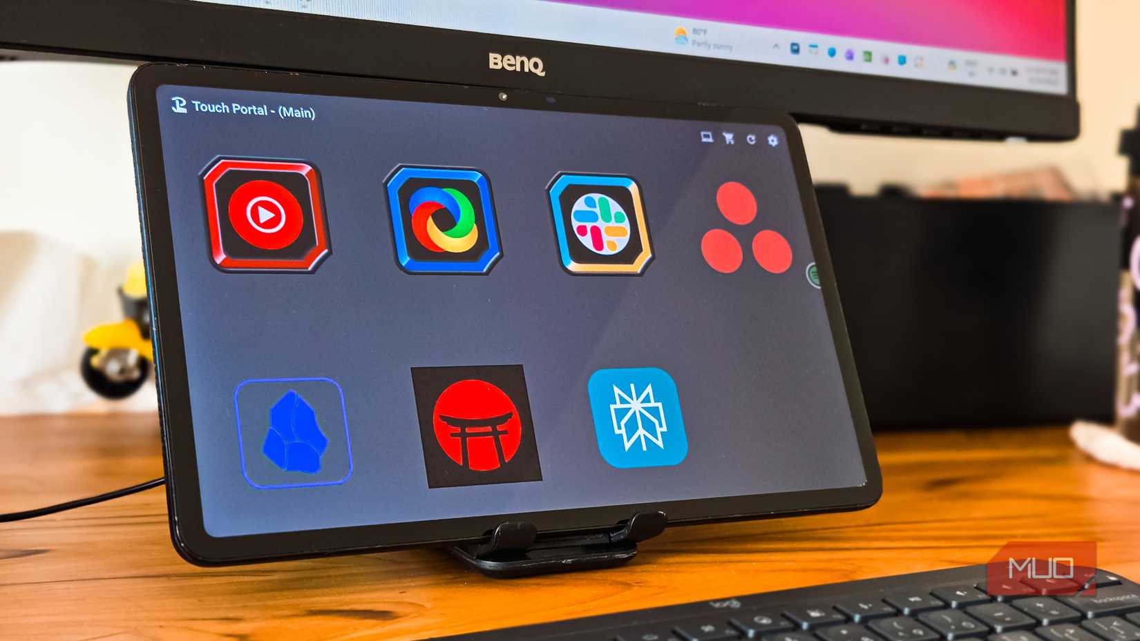 Touch Portal Control Screen showing apps icon on a Huawei Honor Pad 8