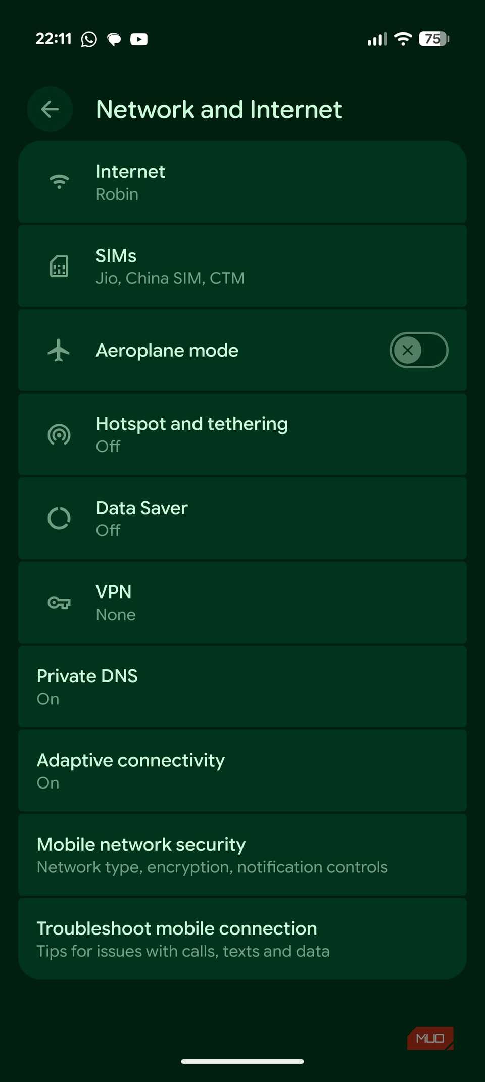 5 easy ways to boost your phone signal (without moving around)