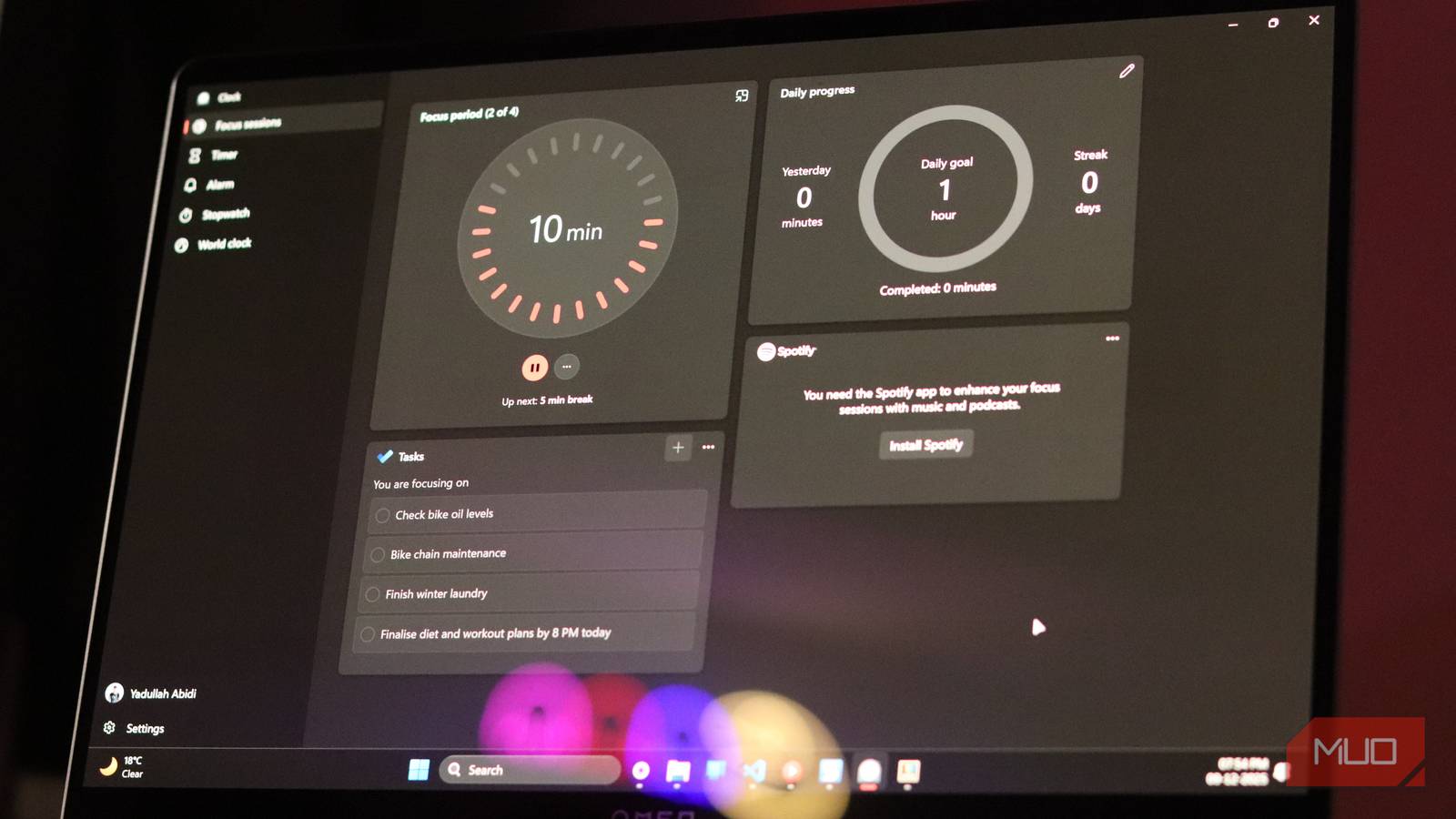 Windows 11 has a great focus mode that blocks distractions automatically