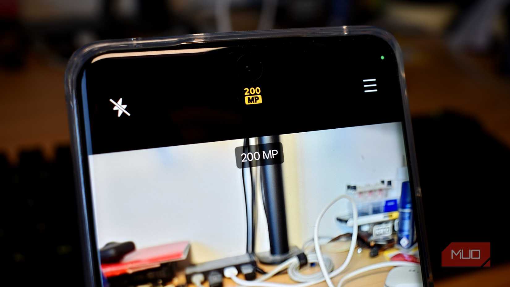 Smartphone cameras never advertise the specs that actually matter