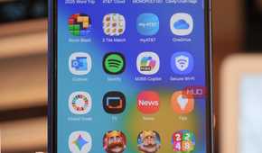 A collection of bloatware apps on a Samsung Galaxy phone.