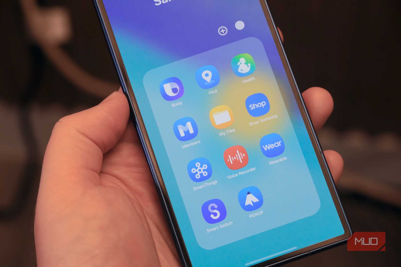 Samsung apps on an Android phone folder.