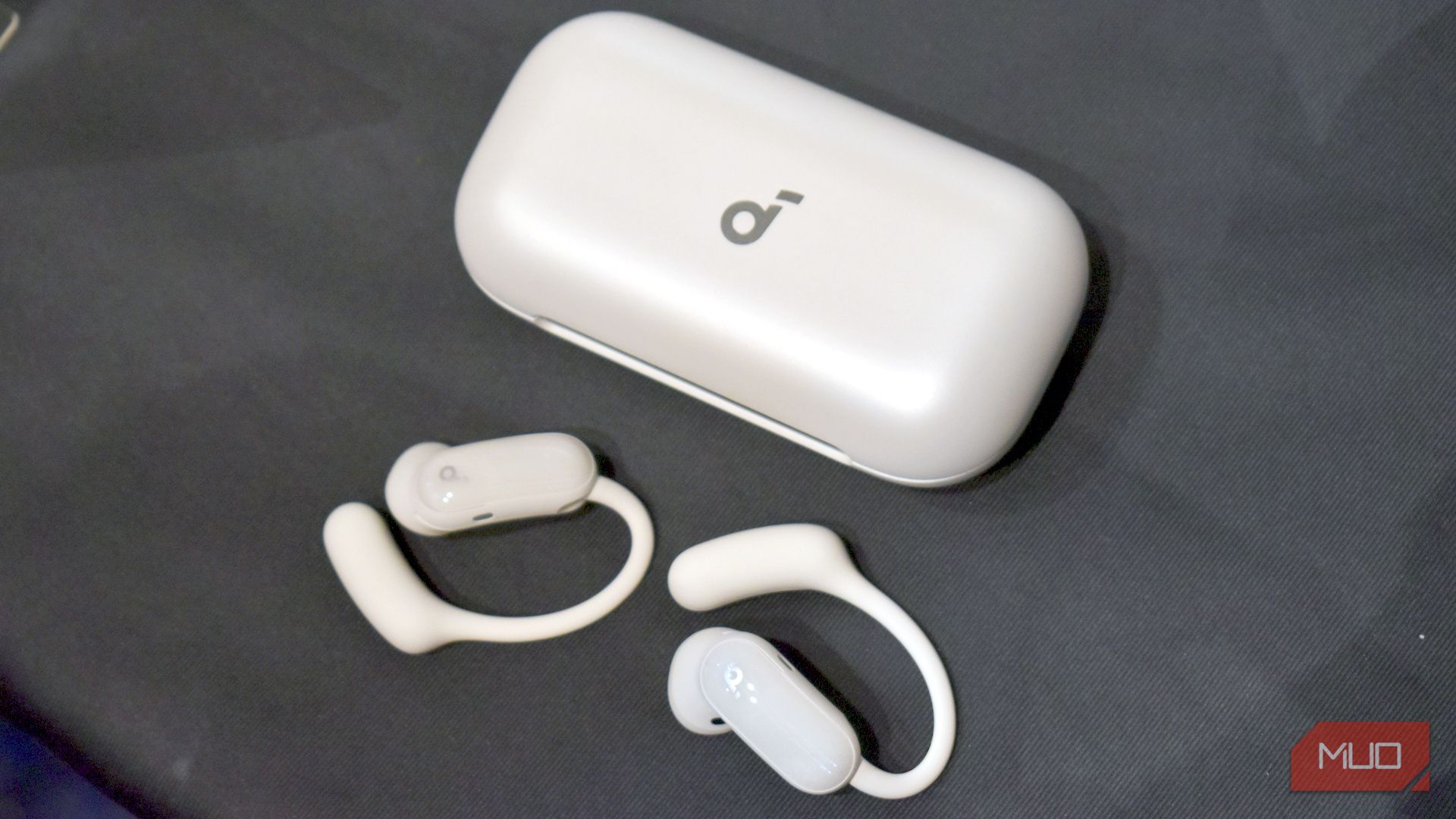 ☆Anker Soundcore AeroFit 2☆ホワイト新品未使用品 Amazon.com: soundcore AeroFit 2 by Anker, Open-Ear Headphones