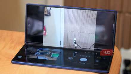 Using a Samsung Galaxy Z Fold 7 in flex mode.