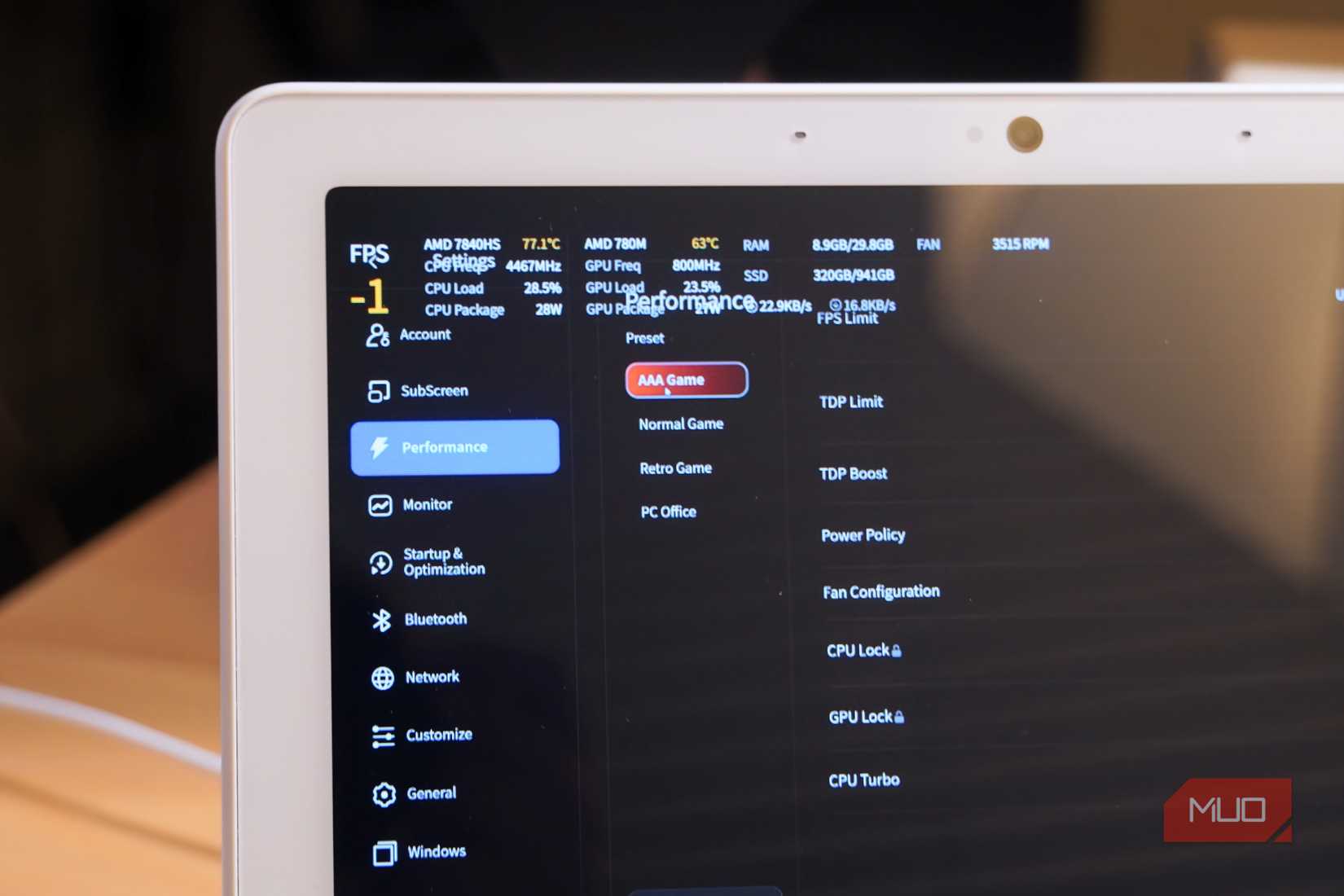 PC performance info on a Nest Hub Max.