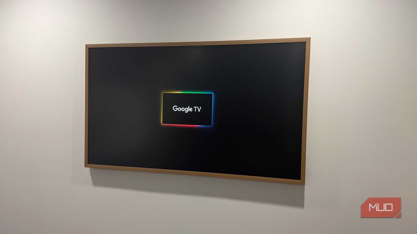 hisense canvas tv Google TV logo