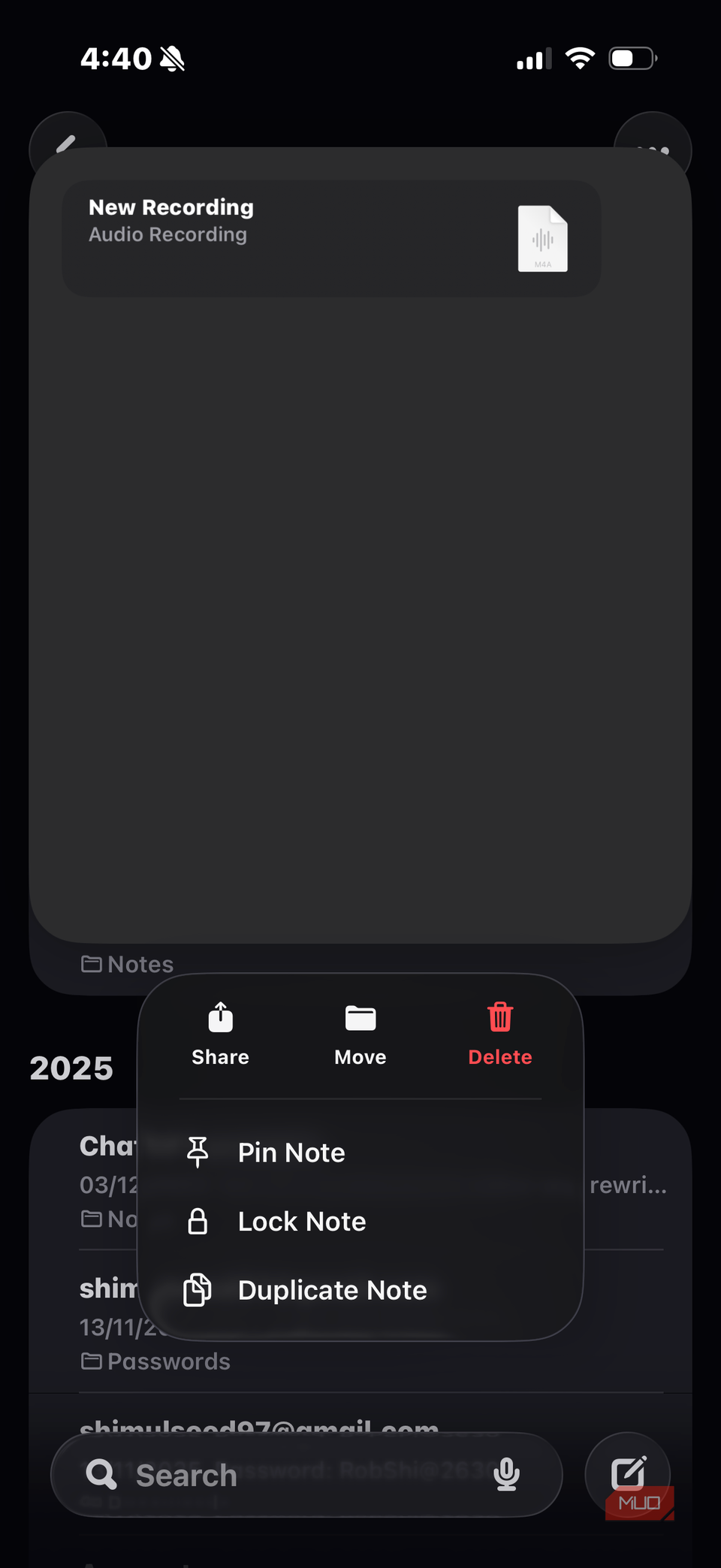 Long-press the note you want to lock
