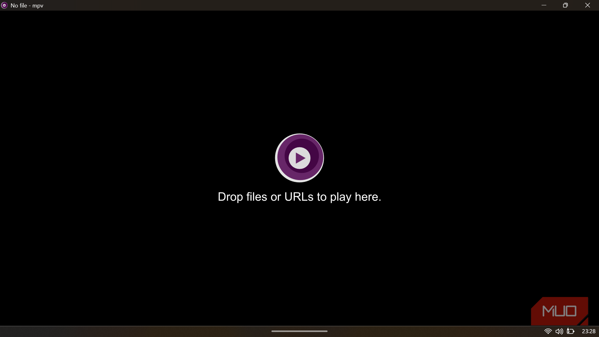 MPV empty startup screen inviting users to drag and drop files or URLs to begin playback.