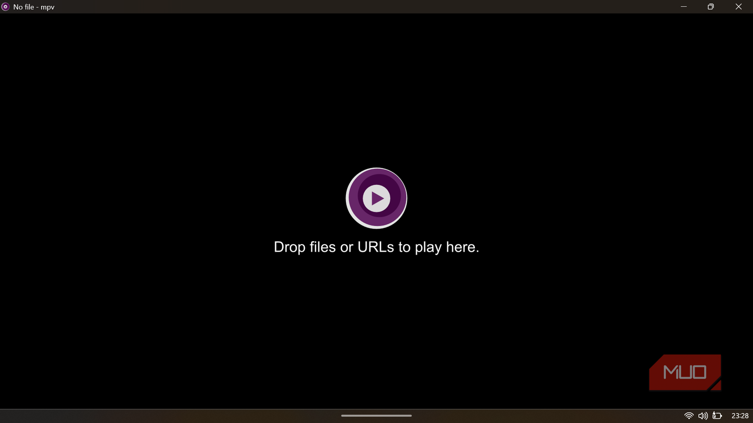 MPV empty startup screen inviting users to drag and drop files or URLs to begin playback.