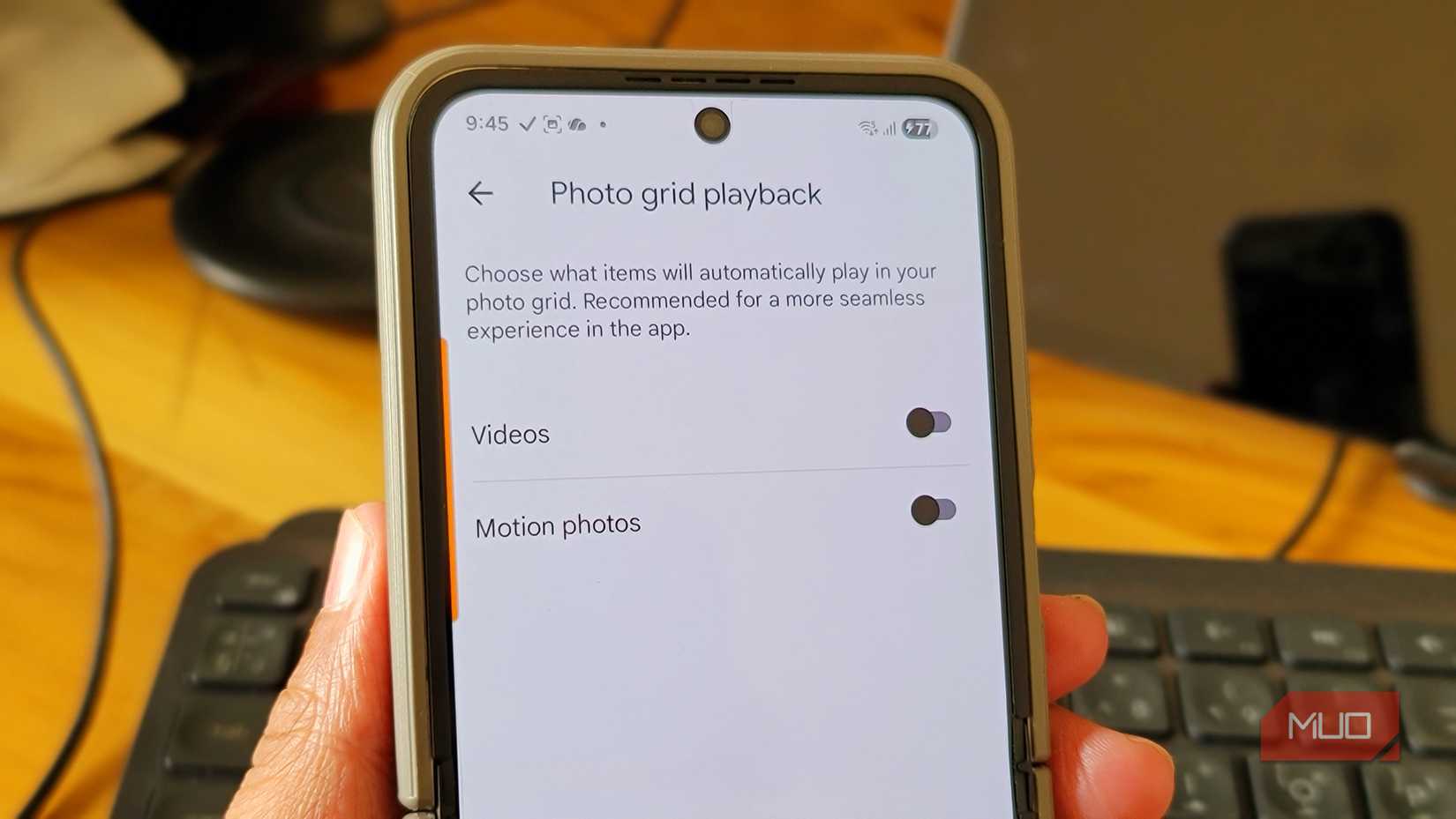 Photo grid playback option in Google Photos on a Galaxy Z Flip 6